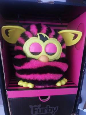 Furby boom Hasbro Straight Stripes